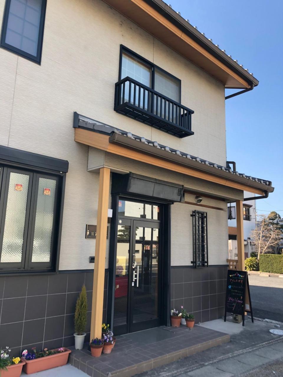 Hotel Eins Iga Extérieur photo